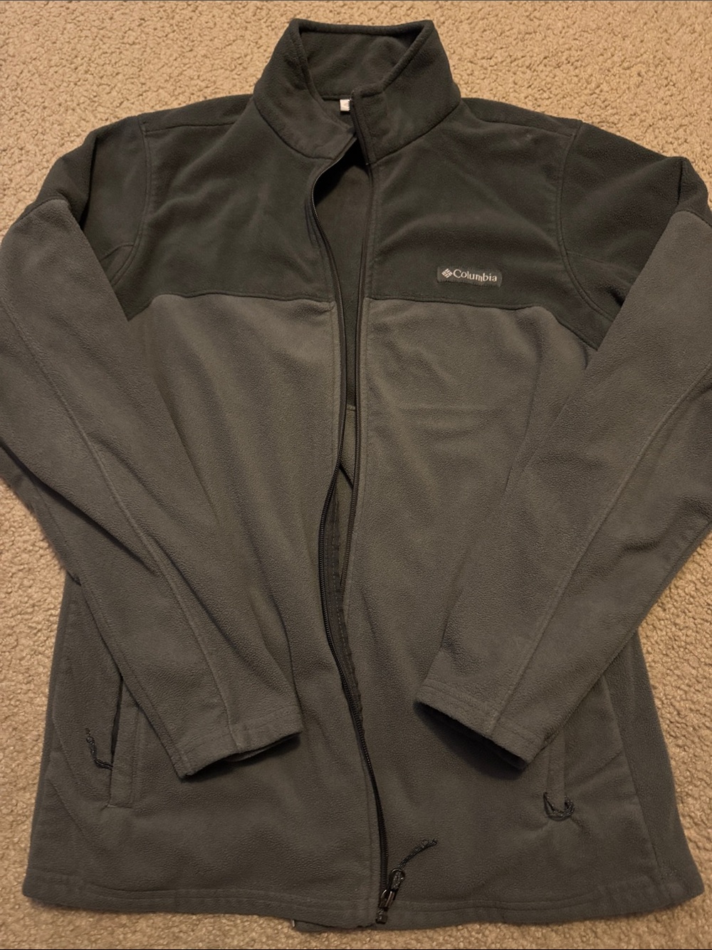 Columbia Women’s Dark Gray Two-Tone Fleece Jacket